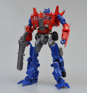 Die-cast Evasion Optimus Prime (KO) | DreamsZone