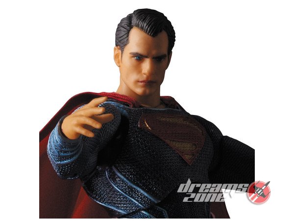 Dawn of Justice MAFEX Superman7