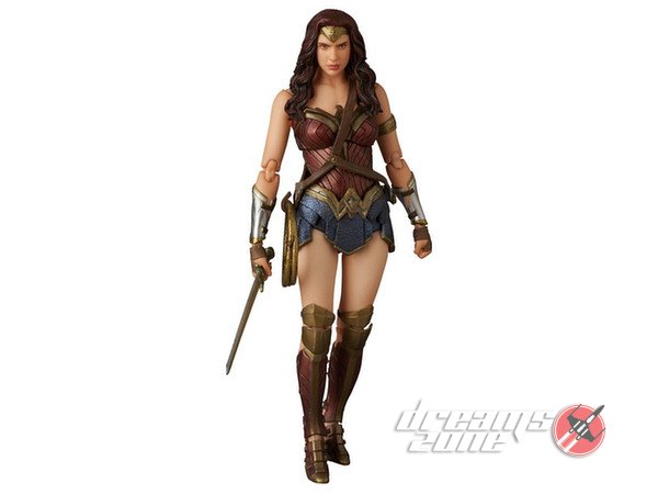 Dawn of Justice MAFEX Wonder Woman4